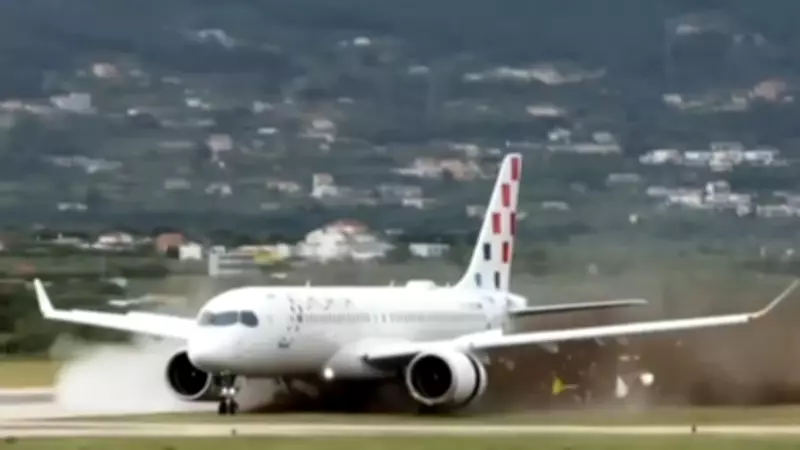 Avião da Croatia Airlines desvia da pista em Split durante decolagem