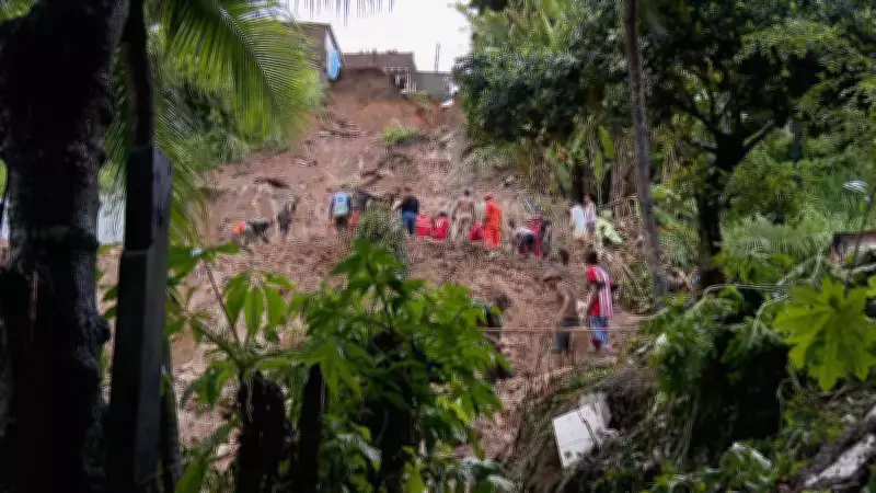 Barreira que deslizou em Olinda e matou duas pessoas era de risco alto, aponta estudo