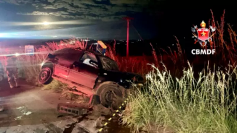 Batida frontal entre carros no Gama deixa dois mortos e um ferido na DF-290