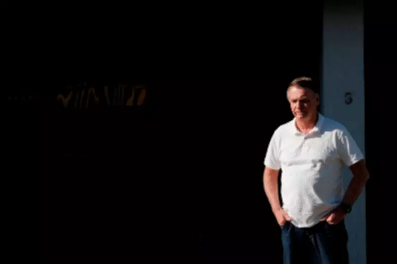 Bolsonaro recebe alta após cirurgia no ombro direito em Brasília