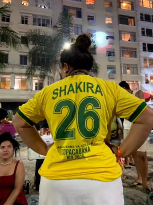 Brazil Core domina looks no show de Shakira em Copacabana