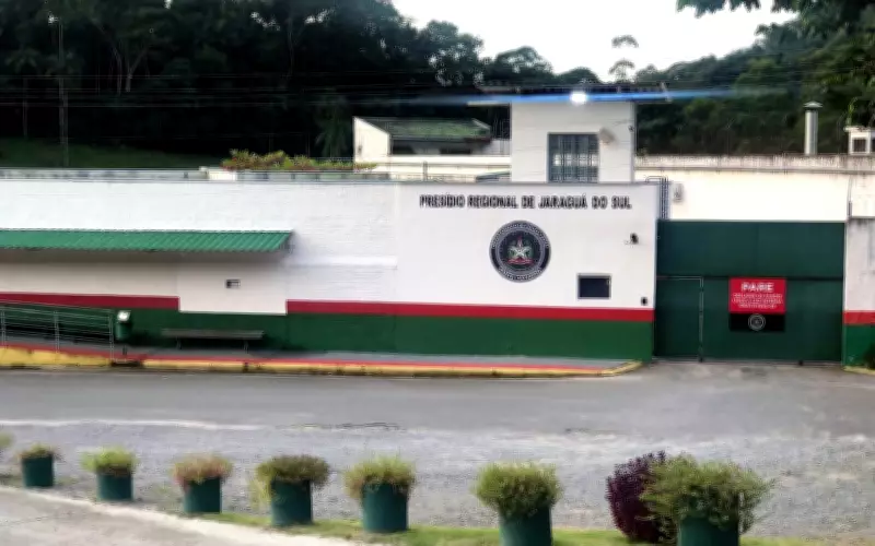 Casal surdo preso por estupro de vulnerável contra pessoas surdas em SC