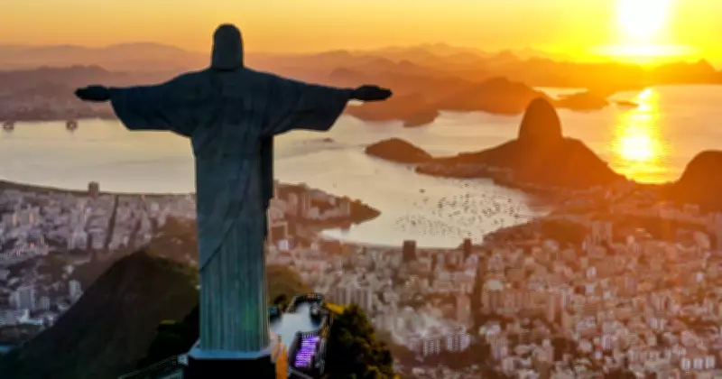 Casal venezuelano preso por injúria racial no Cristo Redentor no Rio