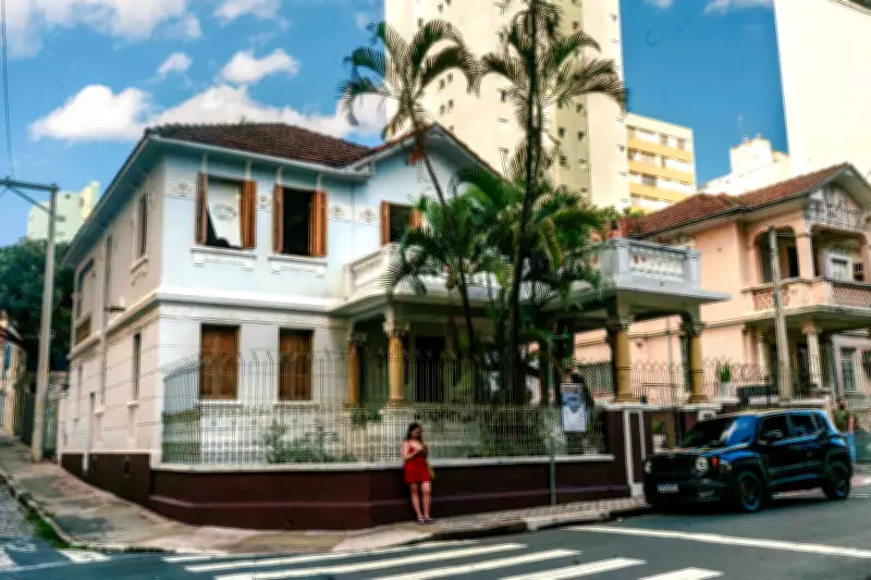 Casarão tombado dos anos 30 em Campinas vira polo cultural após restauro
