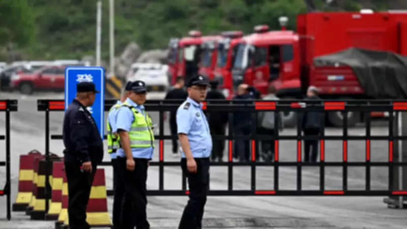 China revisa mortes em explosão de mina para 82; duas pessoas desaparecidas