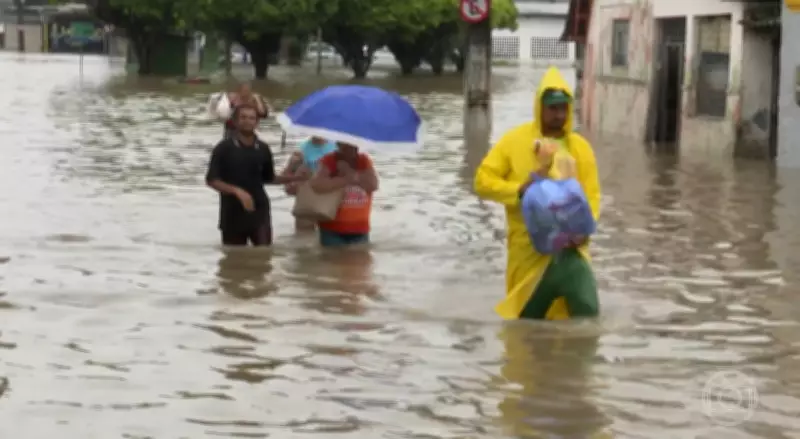 Chuva na Paraíba deixa 500 mil sem água e causa deslizamentos e alagamentos