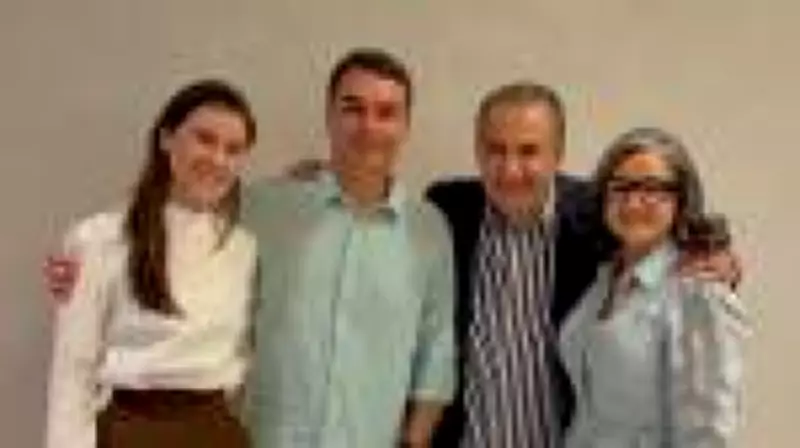 Clã Bolsonaro intensifica aproximação com evangélicos para eleições de 2026