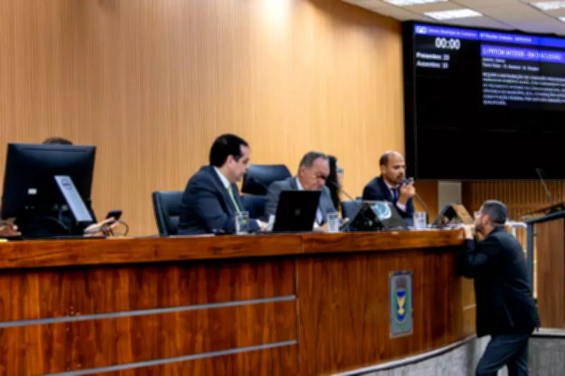 Câmara de Campinas aprova proibição de cigarros eletrônicos e novas regras para ambulantes