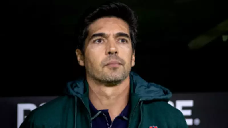 Conmebol investiga gesto obsceno de Abel Ferreira contra Flaco López
