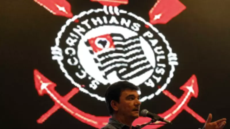 Corinthians expulsa Andrés Sánchez em votação tensa e com festa da torcida