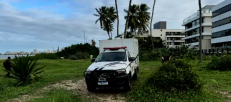 Corpo de homem com sinais de violência é achado à beira-mar em João Pessoa
