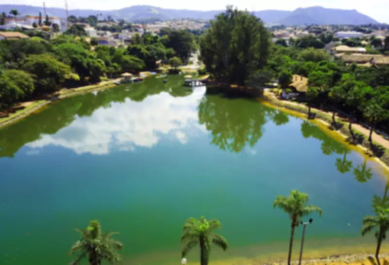 Corpo de homem de 60 anos é encontrado em lago de parque em São Pedro
