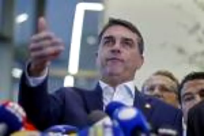Datafolha: 88% dos eleitores de Flávio Bolsonaro apoiam candidatura mesmo após polêmica