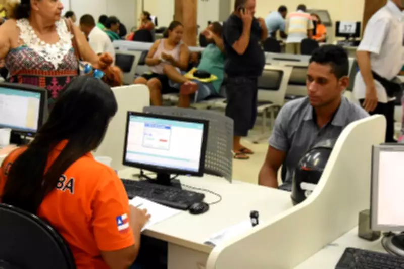 Detran-BA abre processo seletivo com 170 vagas e salários de até R$ 3,8 mil