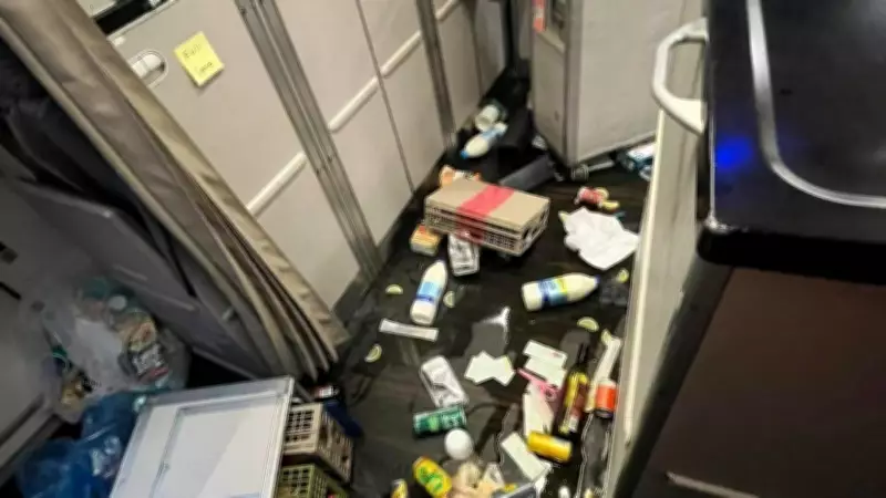 Dez feridos em turbulência severa em voo da Cathay Pacific