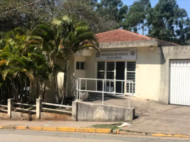 Dois homens feridos a faca após briga em bar em Alumínio (SP)
