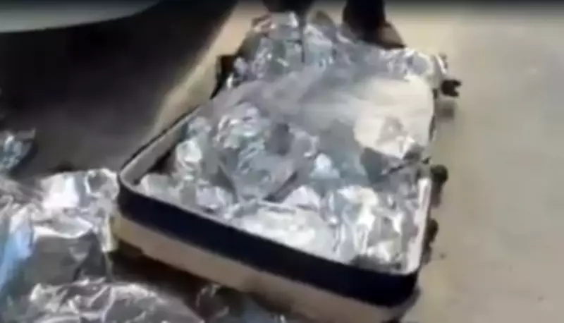 Dois presos com 60 kg de maconha e drogas sintéticas em Lauro de Freitas