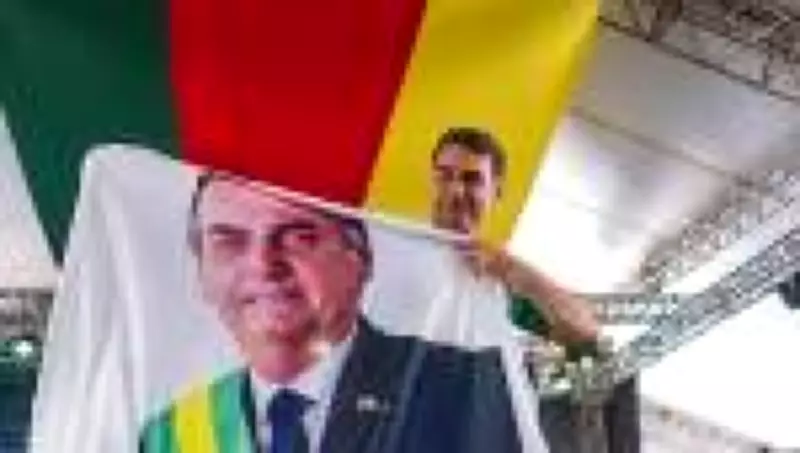 Economia teme 'Flávio Day' com avanço de denúncias contra candidato da direita
