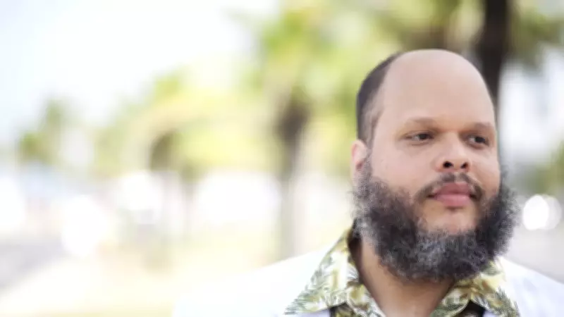 Ed Motta é acusado de confusão, xingamentos e ameaças em restaurante no Rio