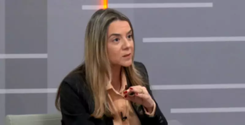 Em greve de 23 dias, secretária de Educação de BH defende terceirização de apoio a alunos PcD