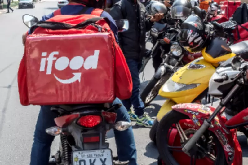 Entregadores de app em SP: rotina de riscos, jornadas longas e baixa renda