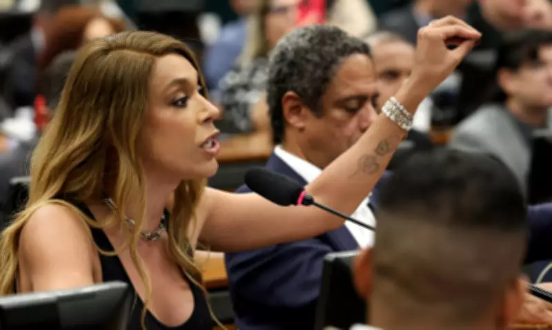 Erika Hilton: governo não negociará aumento de jornada na PEC da escala 6x1