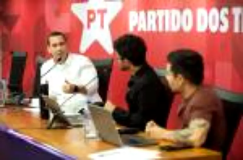 Estratégia do PT: como Lula vai 'desconstruir' Flávio Bolsonaro