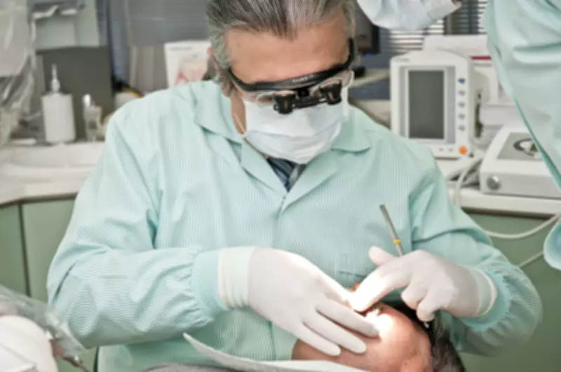 Estudo associa dentes naturais à independência na terceira idade