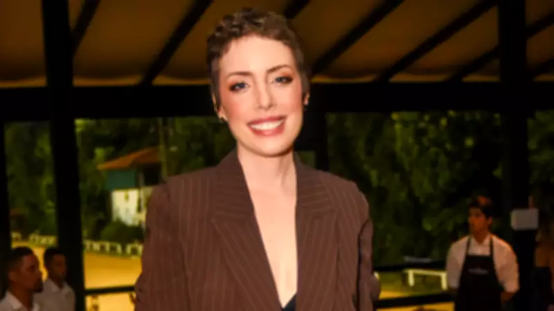Fabiana Justus encerra tratamento contra leucemia e emociona seguidores