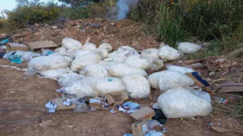 Fábrica no Gama multada em R$ 30 mil por descarte irregular de lixo