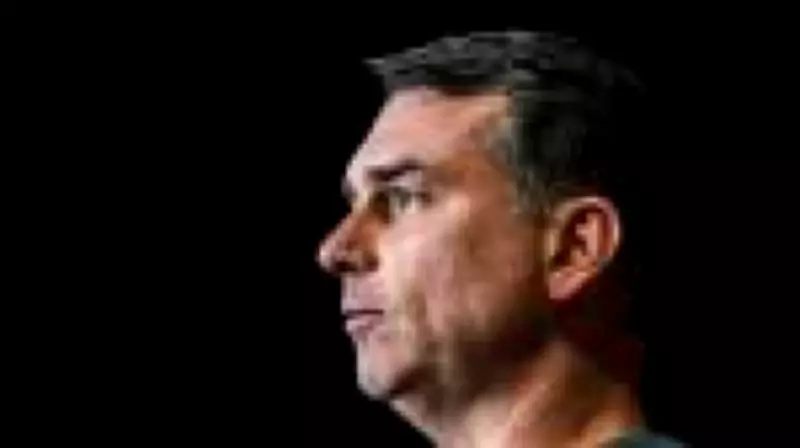 Financiamento de Vorcaro para filme de Bolsonaro vira drama eleitoral para Flávio