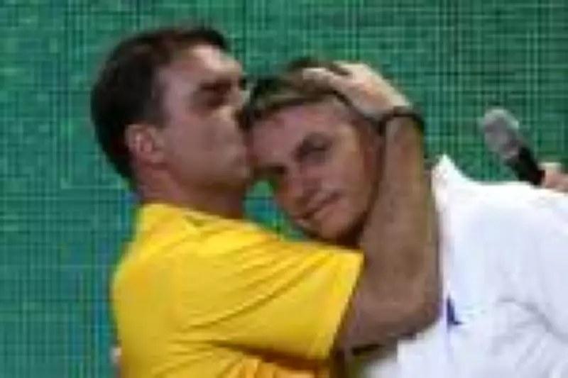 Flávio Bolsonaro enfrenta desconfiança mesmo com alta nas pesquisas