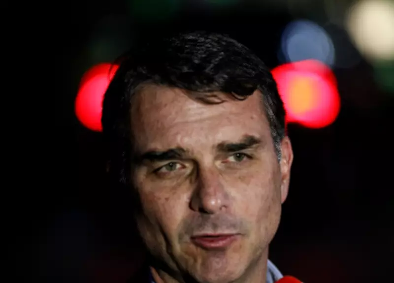 Flávio Bolsonaro liga Banco Master ao PT e pede CPI