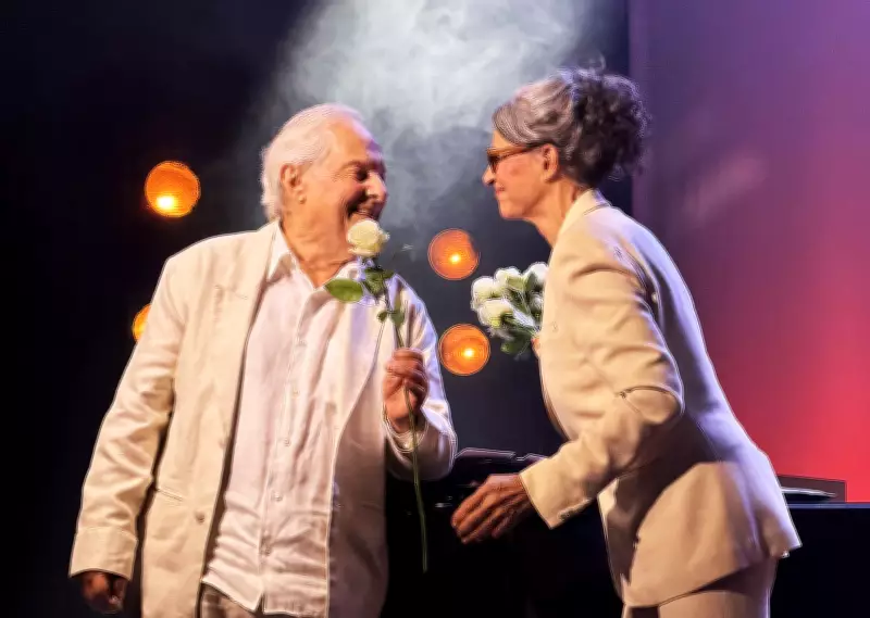 Francis Hime e Simone estreiam show 'Embarcação' com emoção no Rio