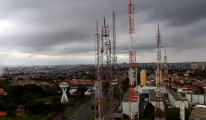 Frente fria chega a Campinas com chuva e temperaturas de até 12°C