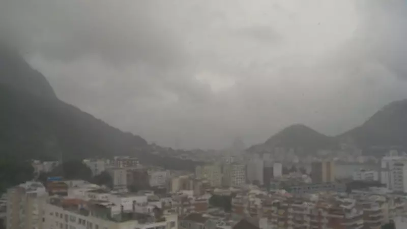Frente fria derruba temperaturas e traz chuva a todo o RJ