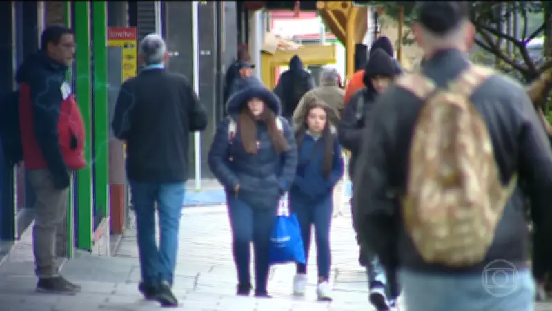 Frio intenso muda rotina no Sul com 26 cidades abaixo de 0°C