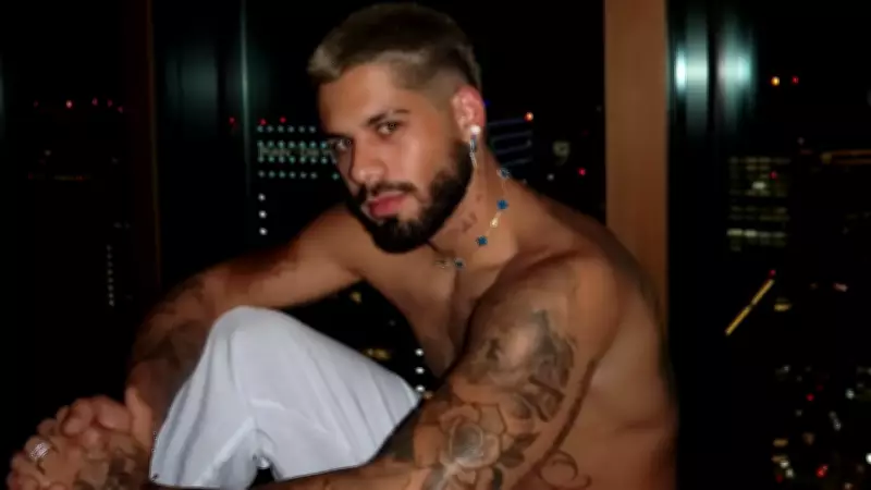Fãs gritam nome de Virginia em show de Zé Felipe e cantor pede para parar