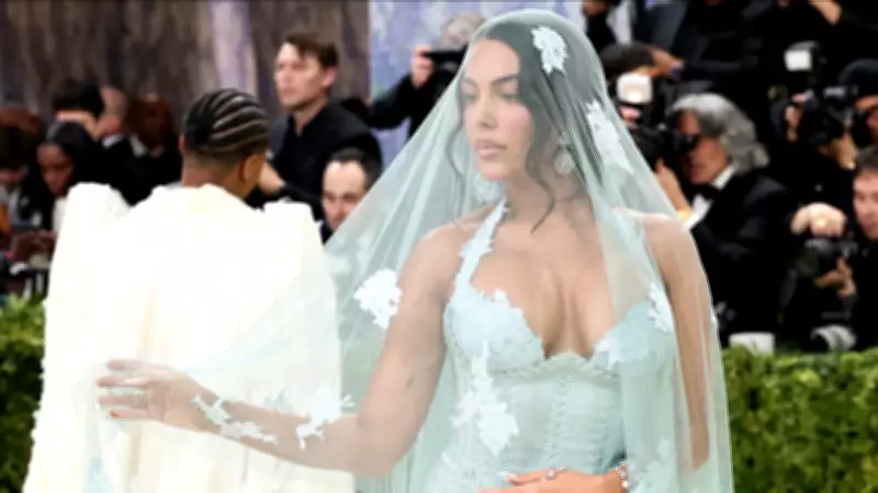 Georgina Rodríguez leva fé e família ao Met Gala 2025 com look inspirado em Fátima