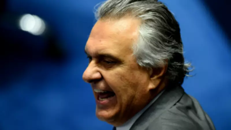 Governo de Goiás usou fintech suspeita de ligação com PCC para movimentar R$ 1,36 bilhão