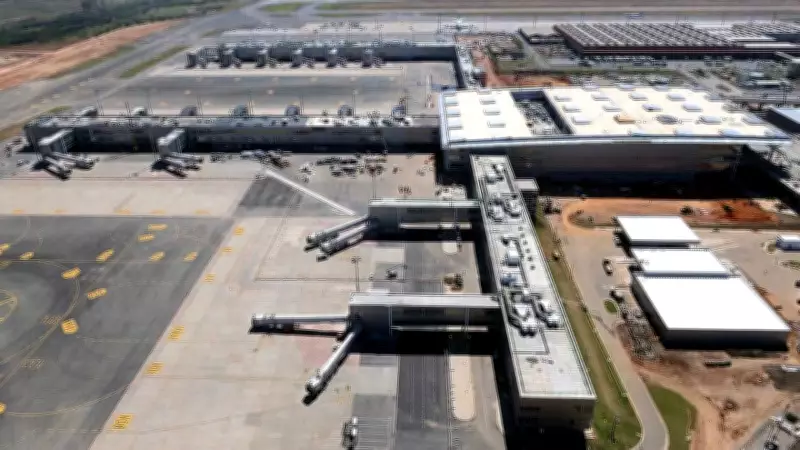 Governo quer antecipar 2ª pista de Viracopos para evitar colapso aéreo em SP