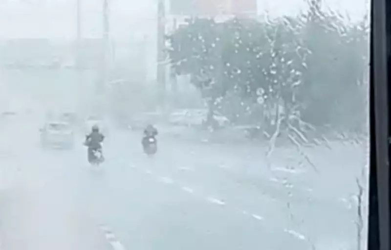 Grande Belém registra alagamentos após forte chuva na tarde desta sexta-feira