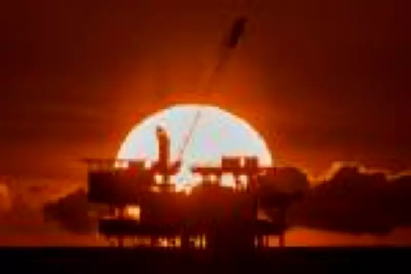 Guerra no Oriente Médio derruba estoques globais de petróleo em ritmo recorde