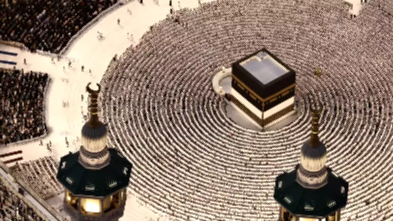Hajj 2026: 1,6 milhão de muçulmanos chegam a Meca sob calor extremo e tensões