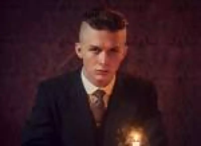 Harry Kirton, de 'Peaky Blinders', debate masculinidade moderna em Gramado