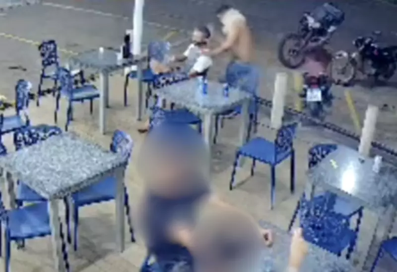 Homem é assassinado a facadas em posto de combustíveis em Palmas