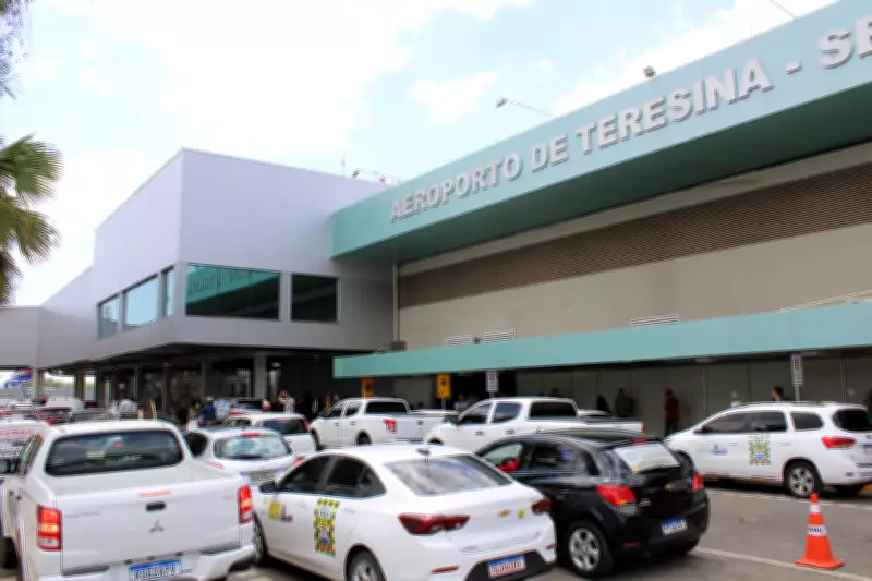 Homem e mulher são presos por contrabando de medicamento proibido no Aeroporto de Teresina