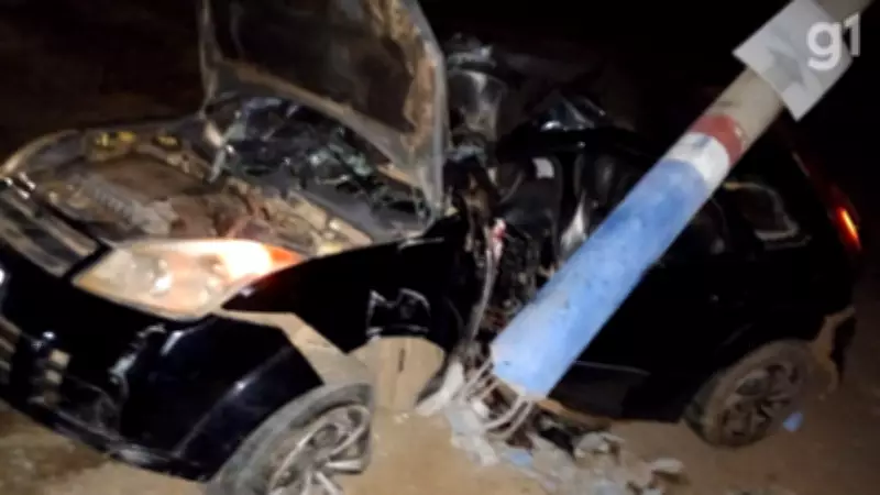 Homem morre após bater carro contra poste na BR-226 em Barra do Corda