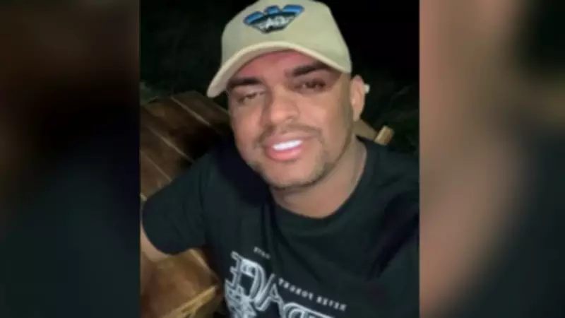 Homem morto a tiros em loja no Ceará; dois cães são baleados