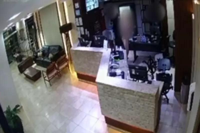 Homem nu agride recepcionistas após ser proibido de fumar em hotel de MS